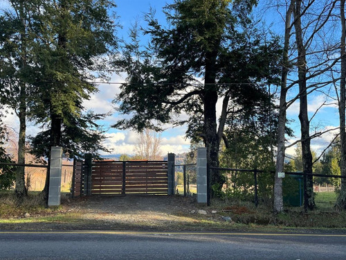 Casa En Venta De 5 Dorm. Camino Lican Ray , Coñaripe