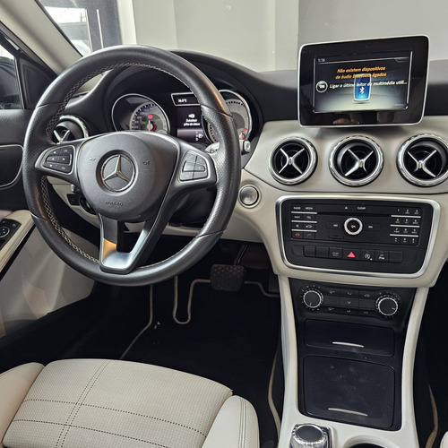 Mercedes-Benz Classe GLA 1.6 Style Turbo Flex 5p