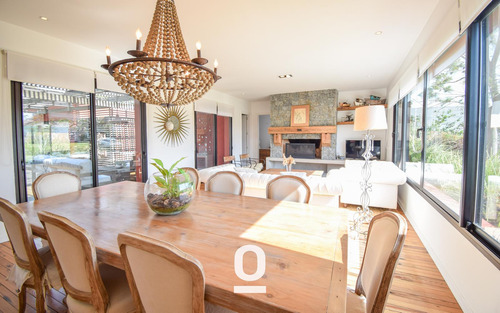 Imponente Casa En Barrio Privado (venta O Alquiler) En Una Planta, Única En Su Estilo!