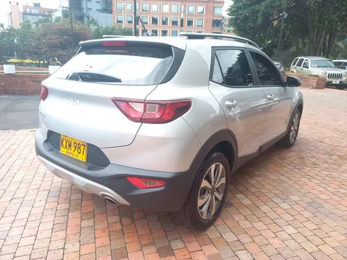 Kia Stonic 1.0 Vibrant MT HIBRIDO