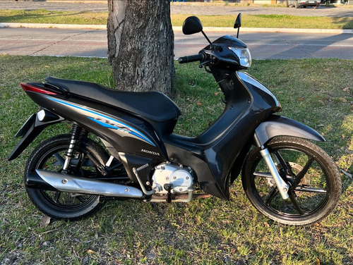 Biz 125 Com Partida Elétrica Ano:2017 Calçada De Pneus