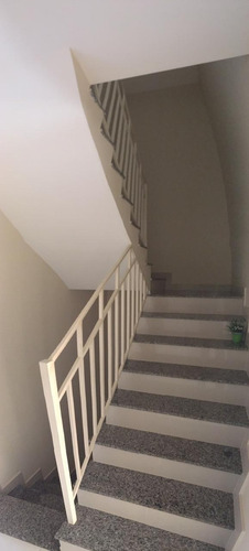 Imagem 12 de 14 de Casa Triplex Bairro Esperança
