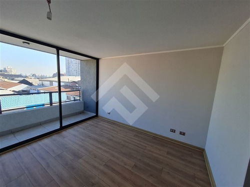 Imagen 3 de 22 de Departamento En Venta De 2 Dorm. En Santiago