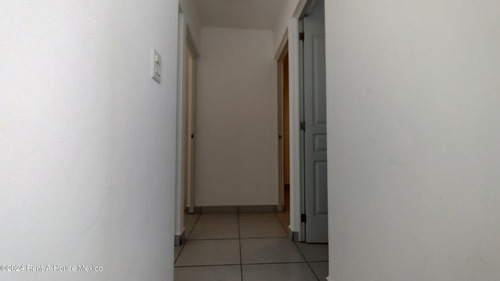 Rento En Privada Con Amenidades Casa En Zakia 3 Recamaras 2 Baños