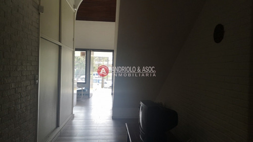 Casa En Punta Del Este, Playa Mansa, Cerca Del Mar, Venta, Alquiler Anual, Y Temporada- Ref: 6622