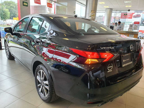 Imagen 5 de 14 de Nissan Versa Advance T/m 2022