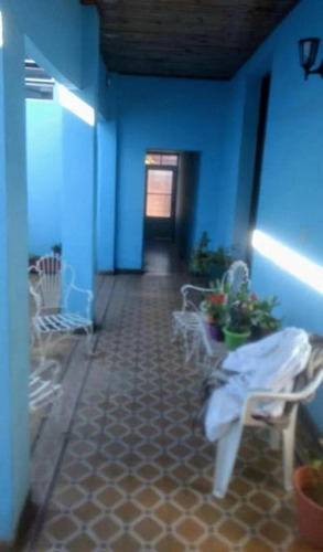 Casa En Venta - 4 Dormitorios 1 Baño - Cochera - 340mts2 - José León Suárez