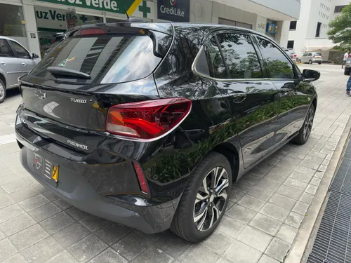 Chevrolet Onix 1.0T Premier Hatch At