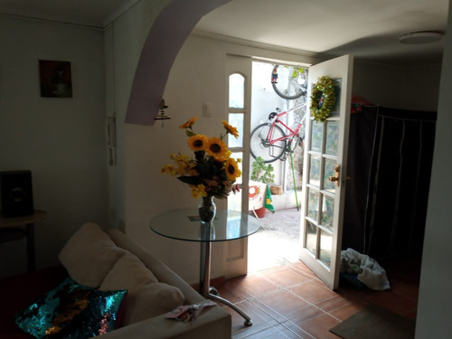Imagen 2 de 17 de Casa En La Villa La Reina Frente Al Hospital Militar
