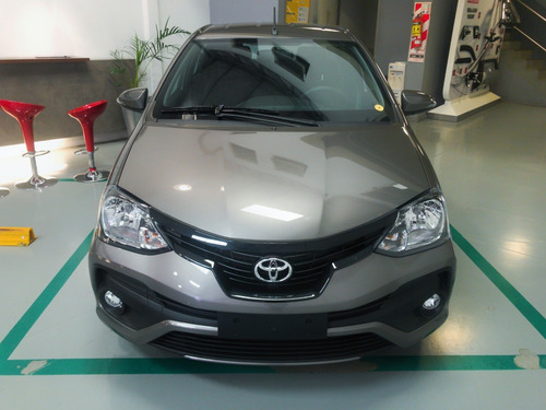 Toyota Etios Xls 1.5 6m/t 4p