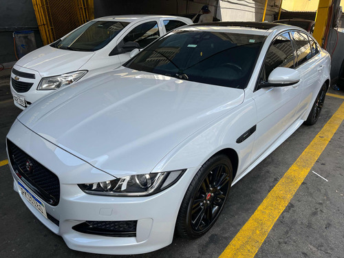 Jaguar XE 2.0 Si4 R-sport 4p