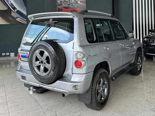 Mitsubishi Pajero TR4 2.0 4X4 16V 140CV FLEX 4P AUTOMÁTICO