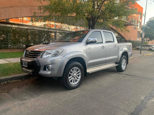 Toyota Hilux 3.0 Cd Srv Cuero 4x4 5at - A4 2015