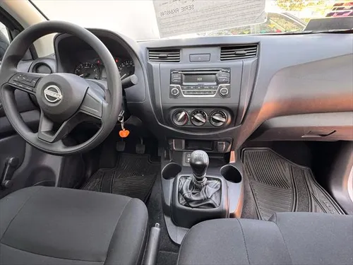 Nissan NP300 2.5 Chasis Mt