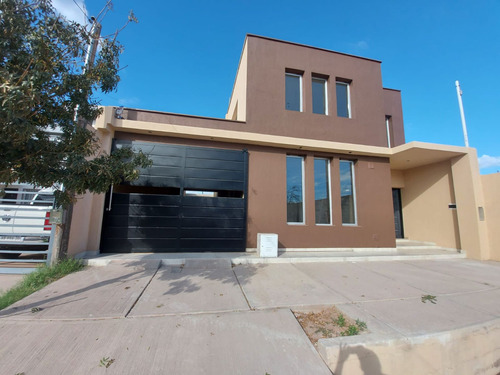 Casa A Estrenar Barrio Cerrado, Guaymallén, Mza.