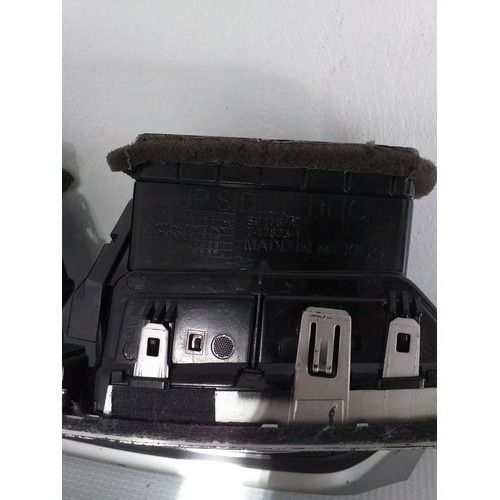 Rejillas Centrales Aire Tablero Sentra 20013 20018 (Usado)