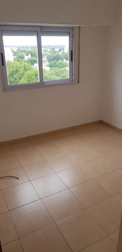 Imagen 8 de 19 de 2 Amb Piso Alto, Balcón Aterrazado Con Vista Abierta Al Frente!!