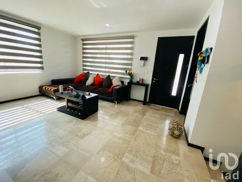 Venta Casa 3 Ambientes Lomas De Angelópolis