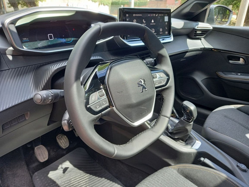 Peugeot 208 1.6 Road Trip