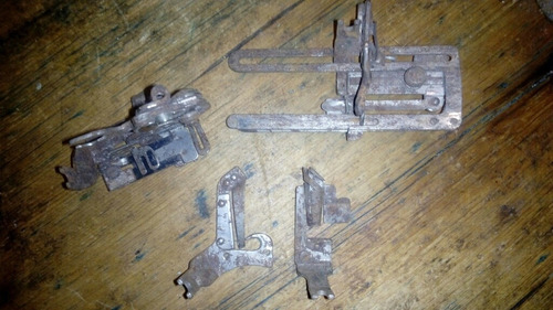 Antiguos Accesorios De Máquina De Coser (Usado)