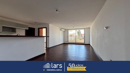 Apartamento En Alquiler / Malvín - Inmobiliaria Lars