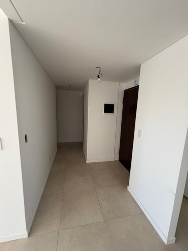 Venta 3 Ambientes Con Balcón Terraza Almagro