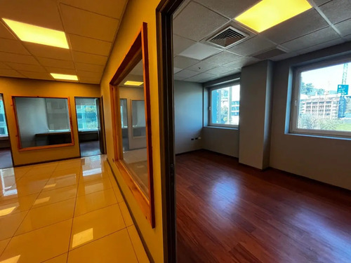 Ciudad Empresarial 300m2 Habilitada 10 Privados Trifasica