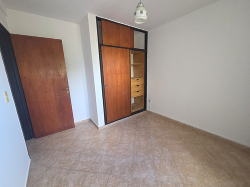 General Bustos - M. Yadarola 415 - Depto En Venta