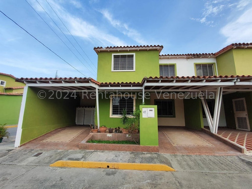 Casa En Venta En Trapiche Villas,cabudare Rc