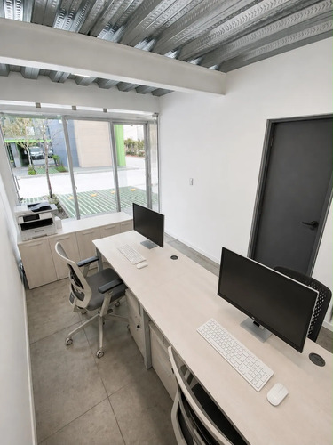 Exclusiva Bodega Comercial En Work Center Radial Nororiente