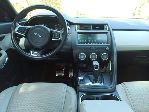 Jaguar E-Pace 2.0 16V P300 GASOLINA R-DYNAMIC SE AWD AUTOMÁTICO