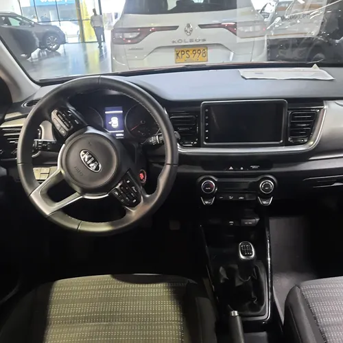 Kia Stonic ZENITH MT 1.0T 4X2