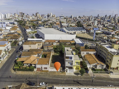 Imagem 2 de 10 de Terrenos - Ref: V102