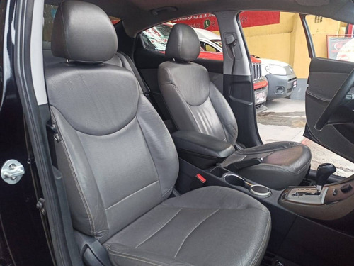 Imagem 13 de 15 de Hyundai Elantra 1.8 Gls 16v Gasolina 4p Automático