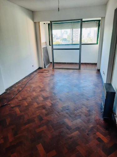 Imagen 7 de 9 de Vendo Departamento De 3 Dormitorios En Urquiza 2835