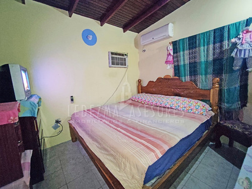 Imagen 9 de 16 de Ledezma Asesores Vende Townhouse En Agua Salada, Conjunto Residencial. Villa Europa I, Ciudad Bolívar - Venezuela