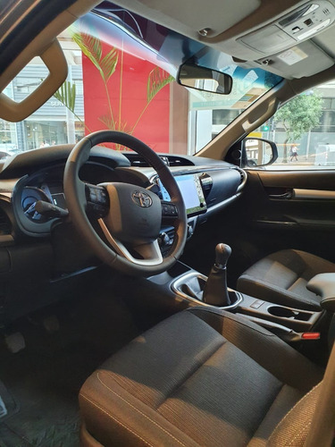 Toyota Hilux 2.8 Cd Srv 177cv 4x4 At