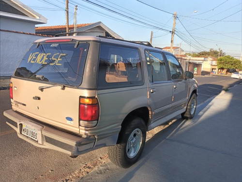 Imagem 1 de 8 de Ford Explorer 4x2 4.0 5portas