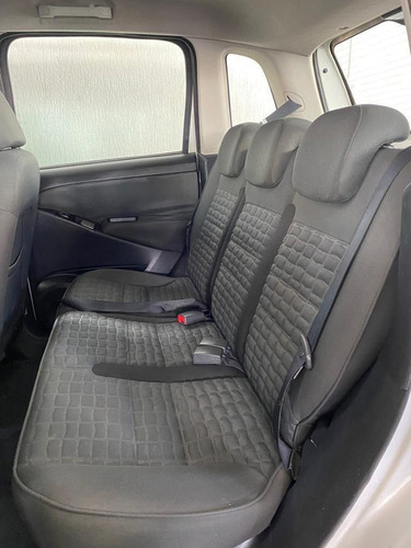Imagem 12 de 14 de Fiat Idea Adventure1.8 Mpi Flex 5p