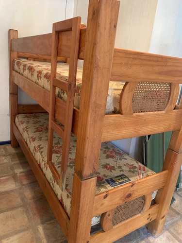 Cama Litera Madera De Pino En Higuerote