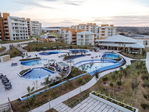 Cota Em Resort Com 2 Quartos E 2 Banheiros