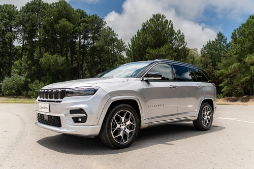 Jeep Commander 1.3t Overland At6