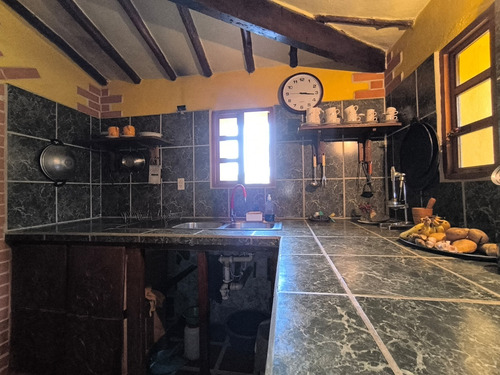 Casa En Venta Tipo Posada Estilo Medieval En Safari. (hg)