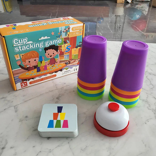 Juego Interactivo Para Apilar Vasos Para Padres E Hijos