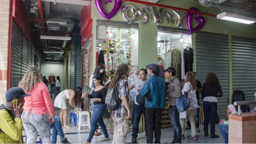 Imagen 5 de 5 de Alquiler De Local Comercial En Centro Comercial Merpoeste. Ma