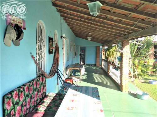 Linda Chácara Com Boa Localização, E Facilidade De Acesso Ao Centro Comercial Da Cidade, Local Com Muita Área Verde E Qualidade De Vida Com A Natureza - Ch00367 - 34367189