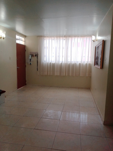 Imagen 2 de 10 de Amplio Apartamento En Planta Baja En Urb Ventuari ! Ab