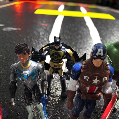 Juguetes Super Heroes Marvel Y Nerf Paquete De 11 (Usado)