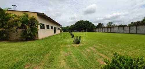 Aluguel De Rural / Chácara Na Cidade De Araraquara 9883