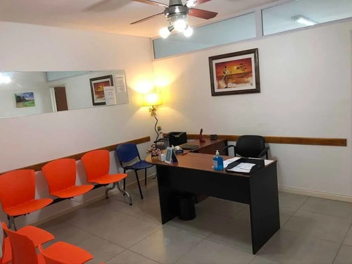 Alquiler Consultorio Medico $ 15.000 La Hora